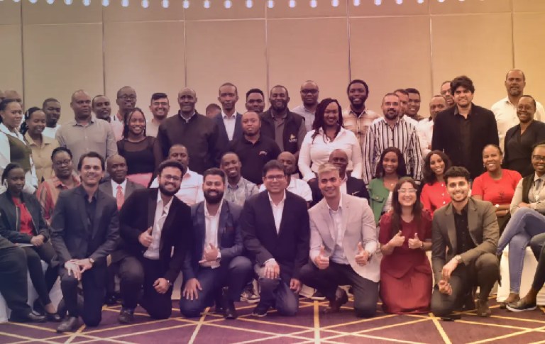 On-Field-or-Off-Field-The-future-of-sales-is-Gen-Z-feature-image
